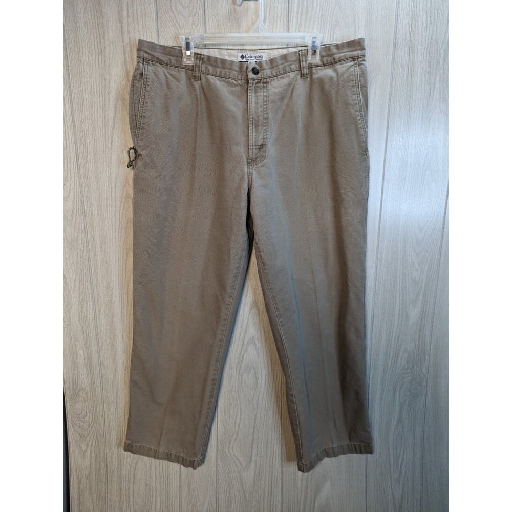 Columbia mens Pants Straight Leg Khaki Tan Flat Front Pockets 100% Cotton 38